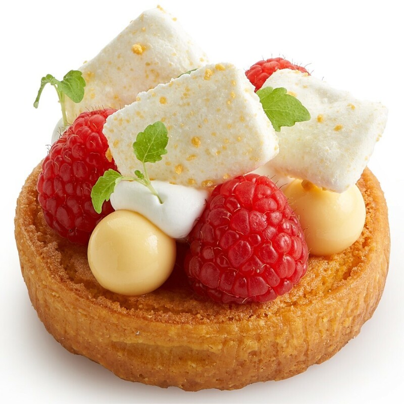 Bordalou Basic with raspberries and passion fruit